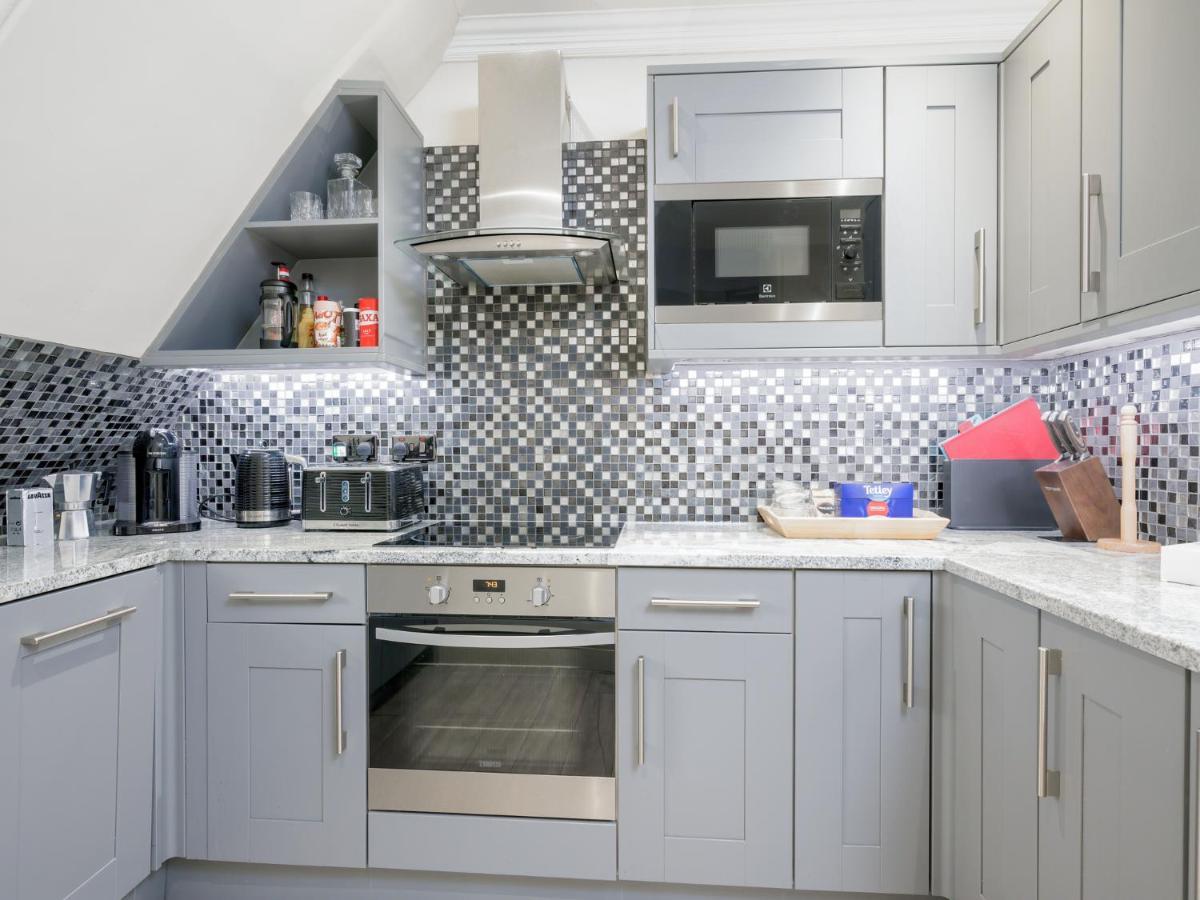 Appartement Pass The Keys Historic Ramsay Garden With Balcony Views *
