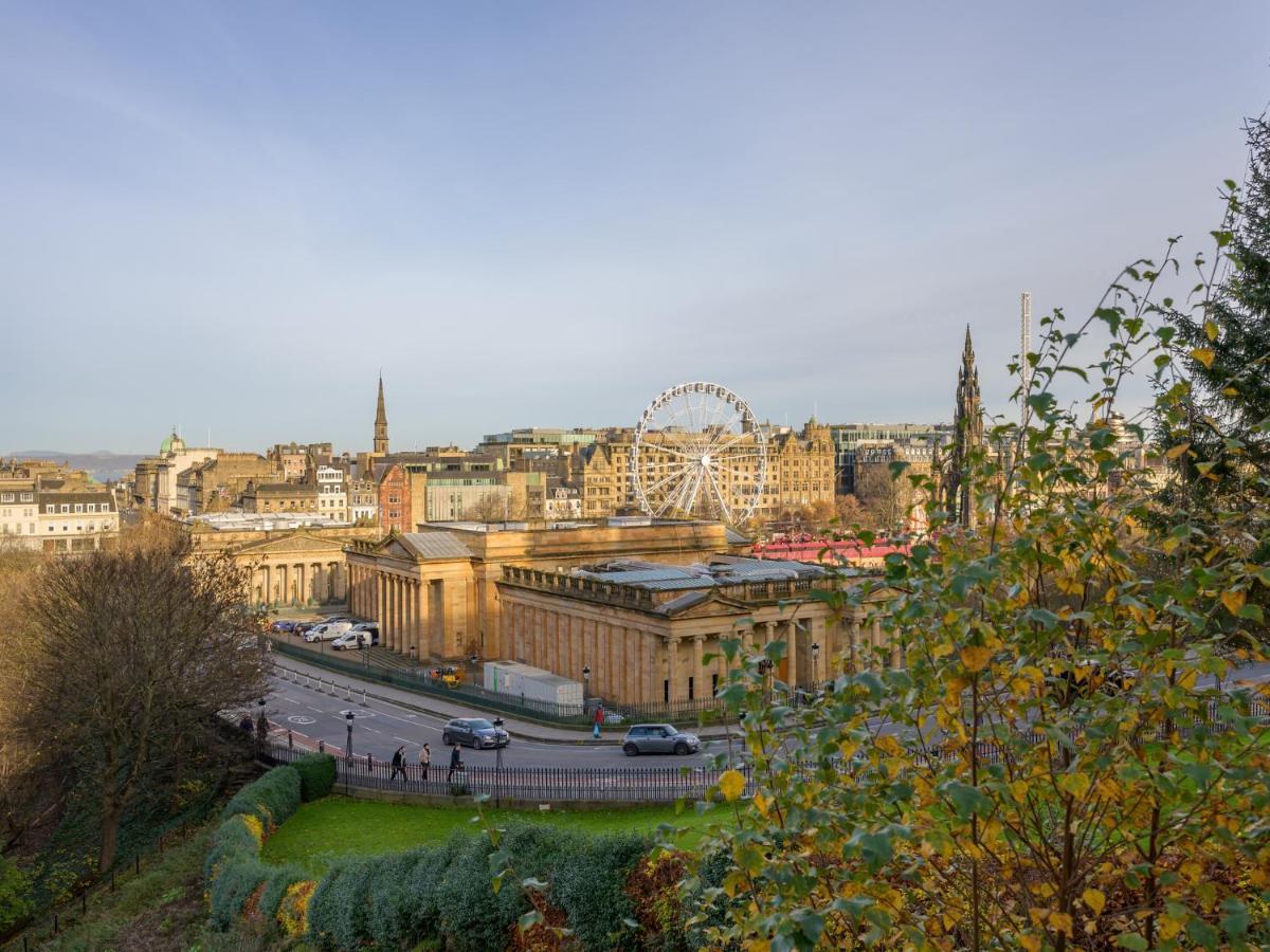 Appartement Pass The Keys Historic Ramsay Garden With Balcony Views EDI
